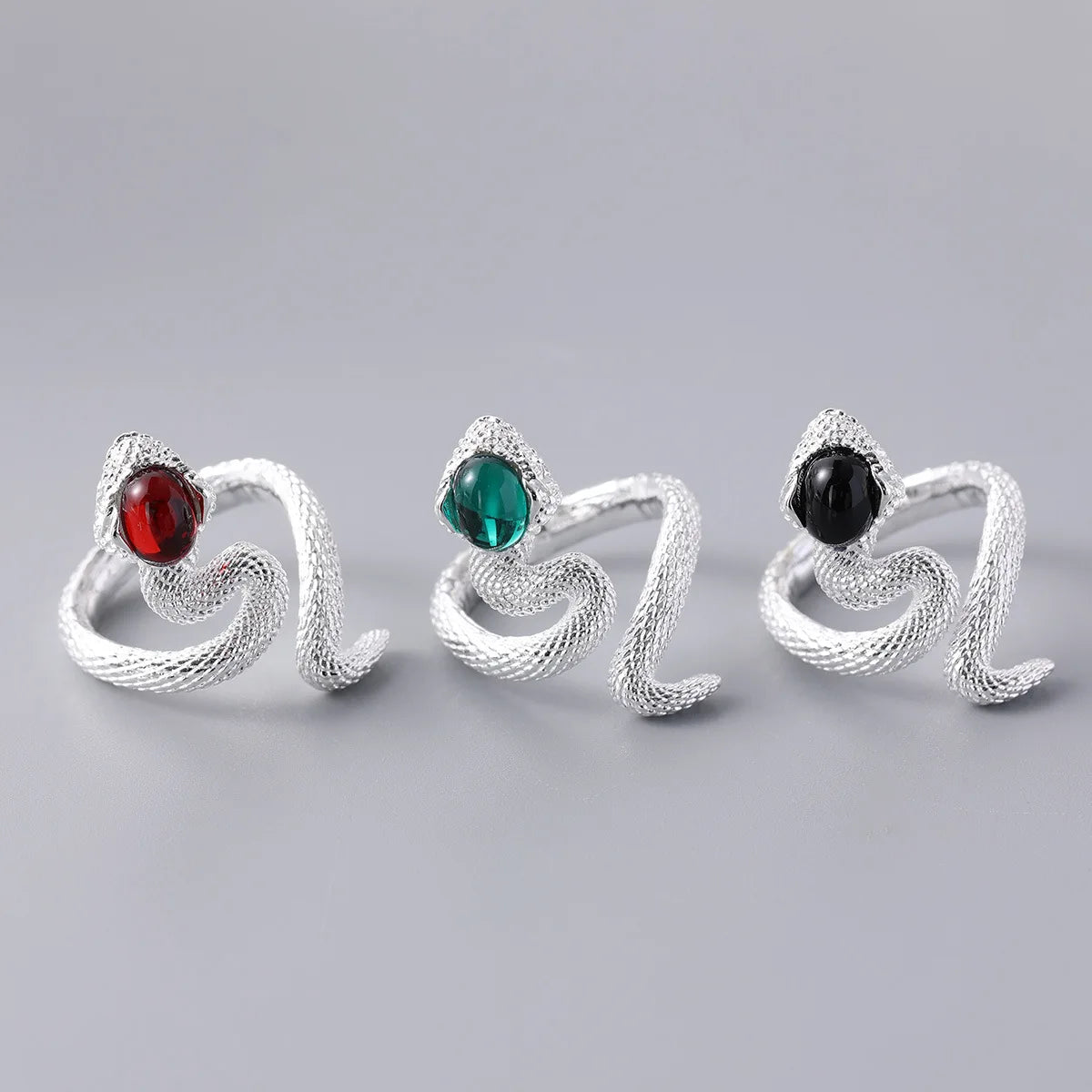 Original Design Light Luxury Snake Opening Ring for Men and Women Simple Retro Fashion Snake Ring Wholesale Qme