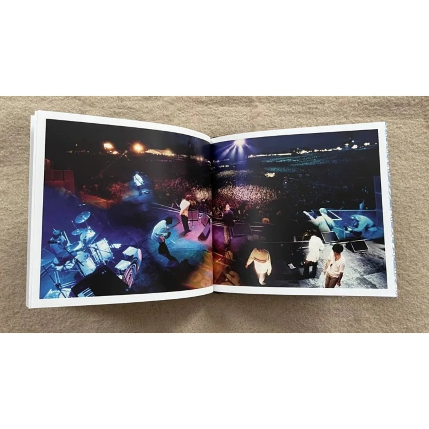 Classic Britpop Live CD Album | Stage Lead Singer Portrait Atmospheric Cover, Legendary Concert Full Track Edition Qme