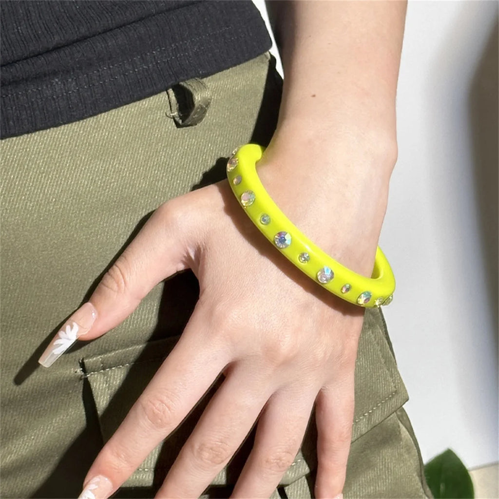 Ins Big Crystal Resin Bangle for Women Acrylic Geometric Wide Round Love Charm Cuff Bangles Fashion Jewelry Hip Hop Bracelet Qme huang 70mm