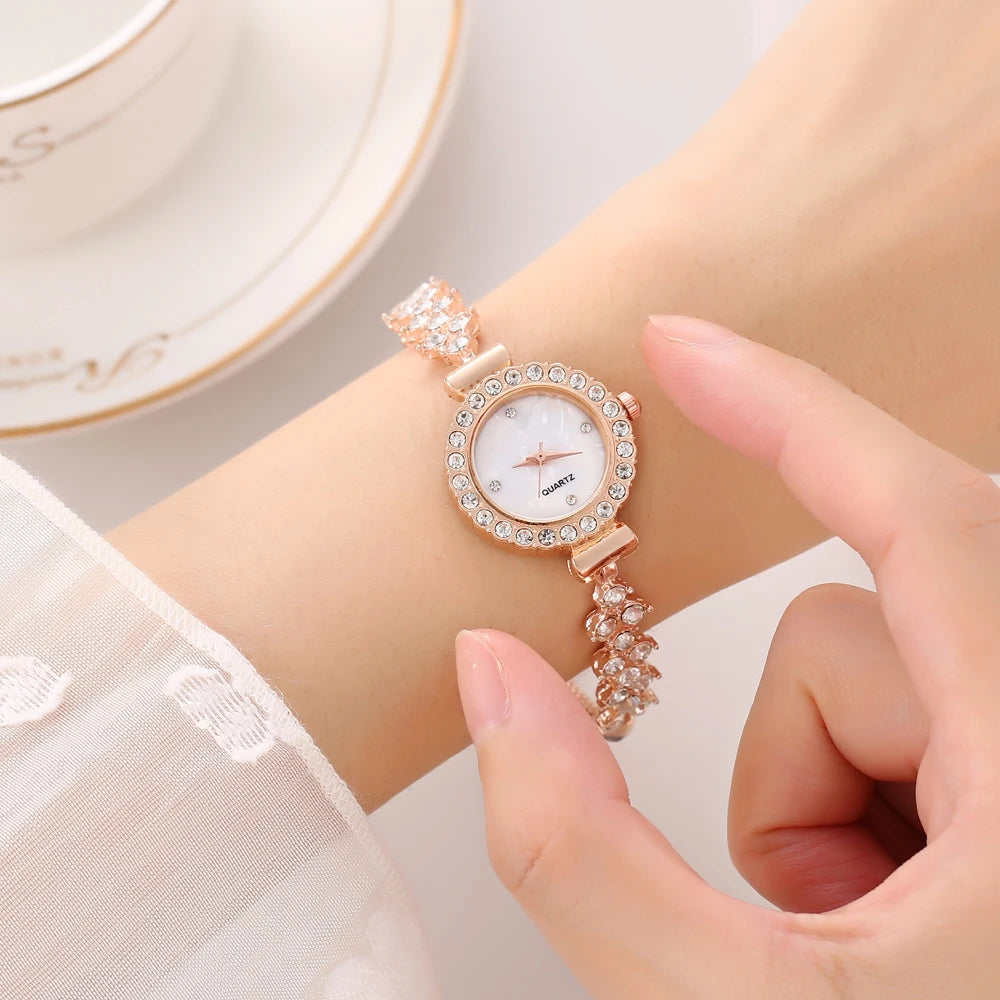 New niche fashion diamond inlaid women's watch round full diamond women's style pull-out bracelet watch Qme Rose Gold