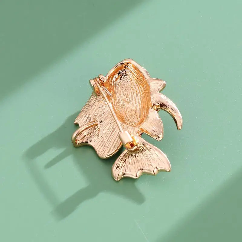 Trendy Rhinestone Fish Brooches - Unisex Animal Pin for Clothing & Party Jewelry - Sparkly Lapel Badge Gift for Women Qme