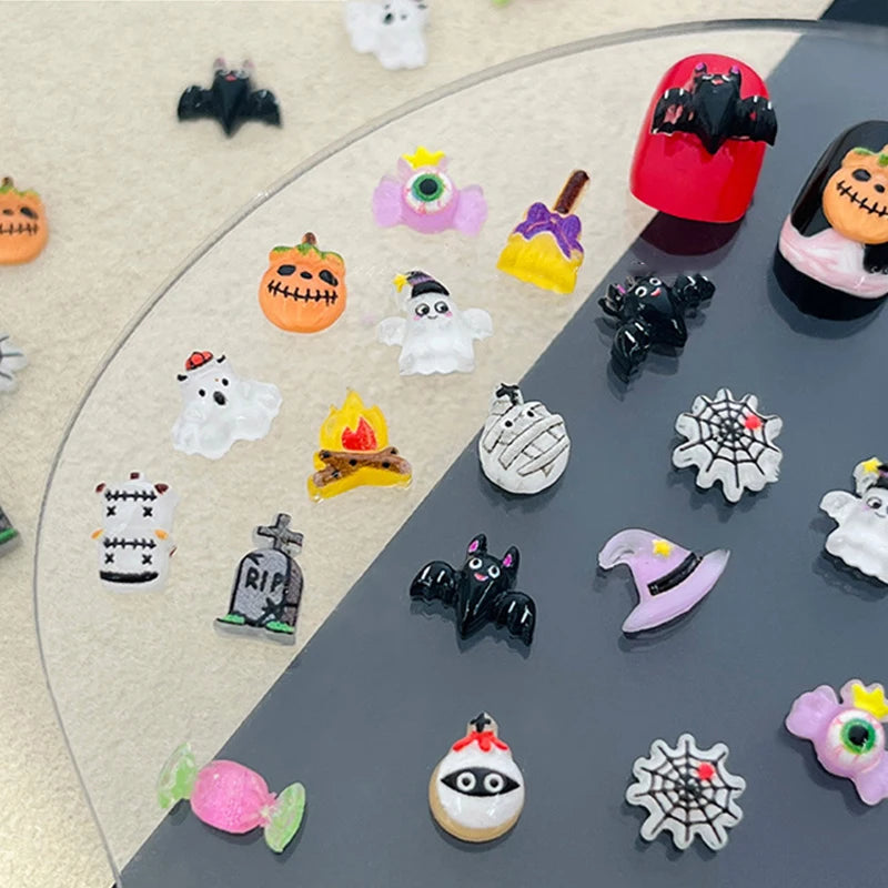 30pcs Halloween Nail Art Charm 3D Kawaii Pumpkin Ghost Halloween Resin Decorations Cartoon Clown Mini Figurines Resin Nail DIY Qme