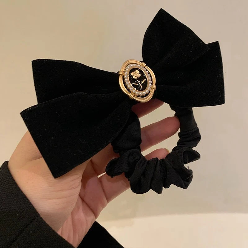 Black Velvet Bow Hairpin Elegant Fabric Roses Hair Clips Girls Women Qme A4