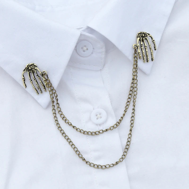 New Brooches Punk Skull Shirt Collar Pins Retro Fashion Men and Women Steampunk Charm Palm Universal Retro Chain Brooch Qme Antique Bronze Plated