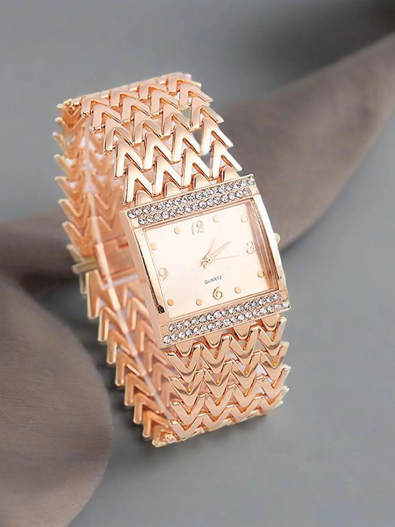 1-piece exquisite and versatile women's watch set, fashionable quartz watch, casual steel strip watch, women's watch Qme Rose No