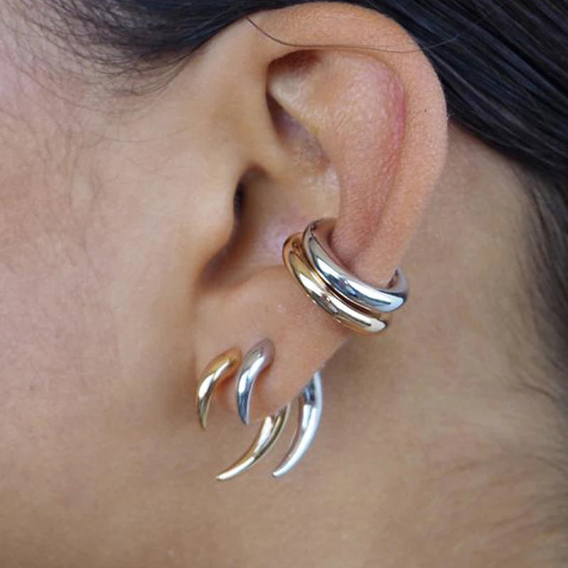Boho Horn Stud Earring Gold Silver Color Moon Punk Earring For Women Party Jewelry Accessory Unique Wolf Fangs Earring Qme