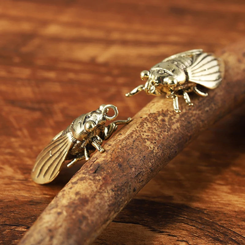 Imitation Brass Cicada Casting Statue Mini Animal Metal Figurine Key Qme