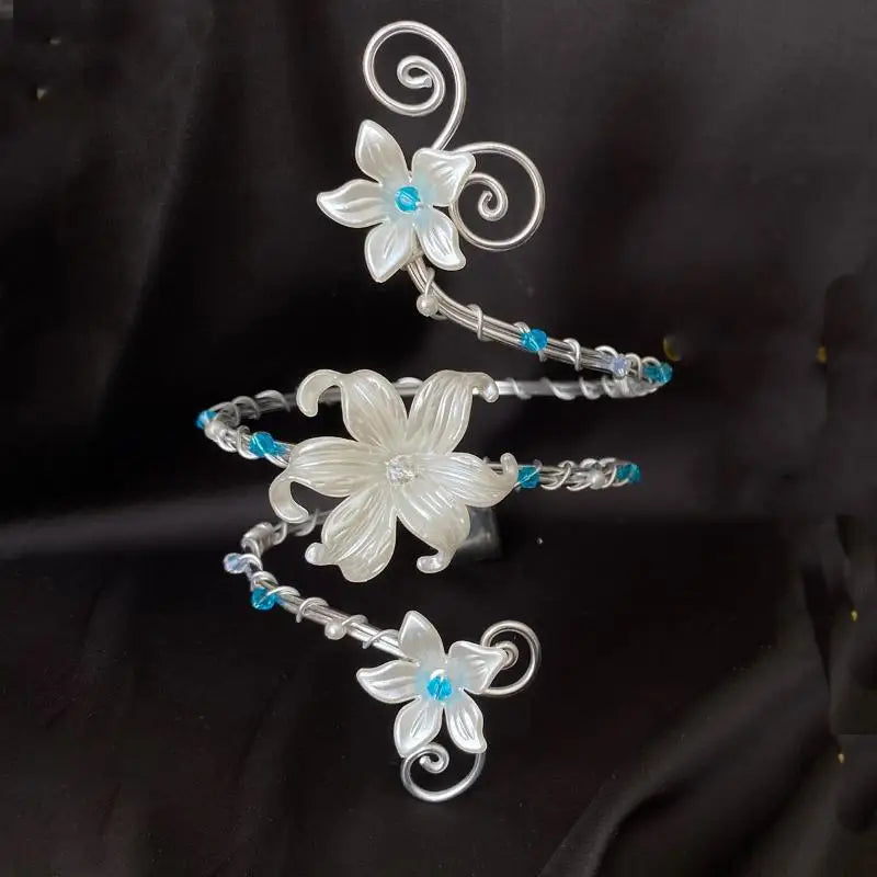 Elegant Hollow Out Flower Bracelet Floral Adjustable Open Arm Bangle Vintage Armlet Armband Arm Accessories Qme