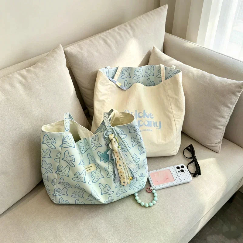 Lightweight Canvas Tote Bag Cute Pigeon Print Large Capacity For School Commute Shopping Daily Use Qme