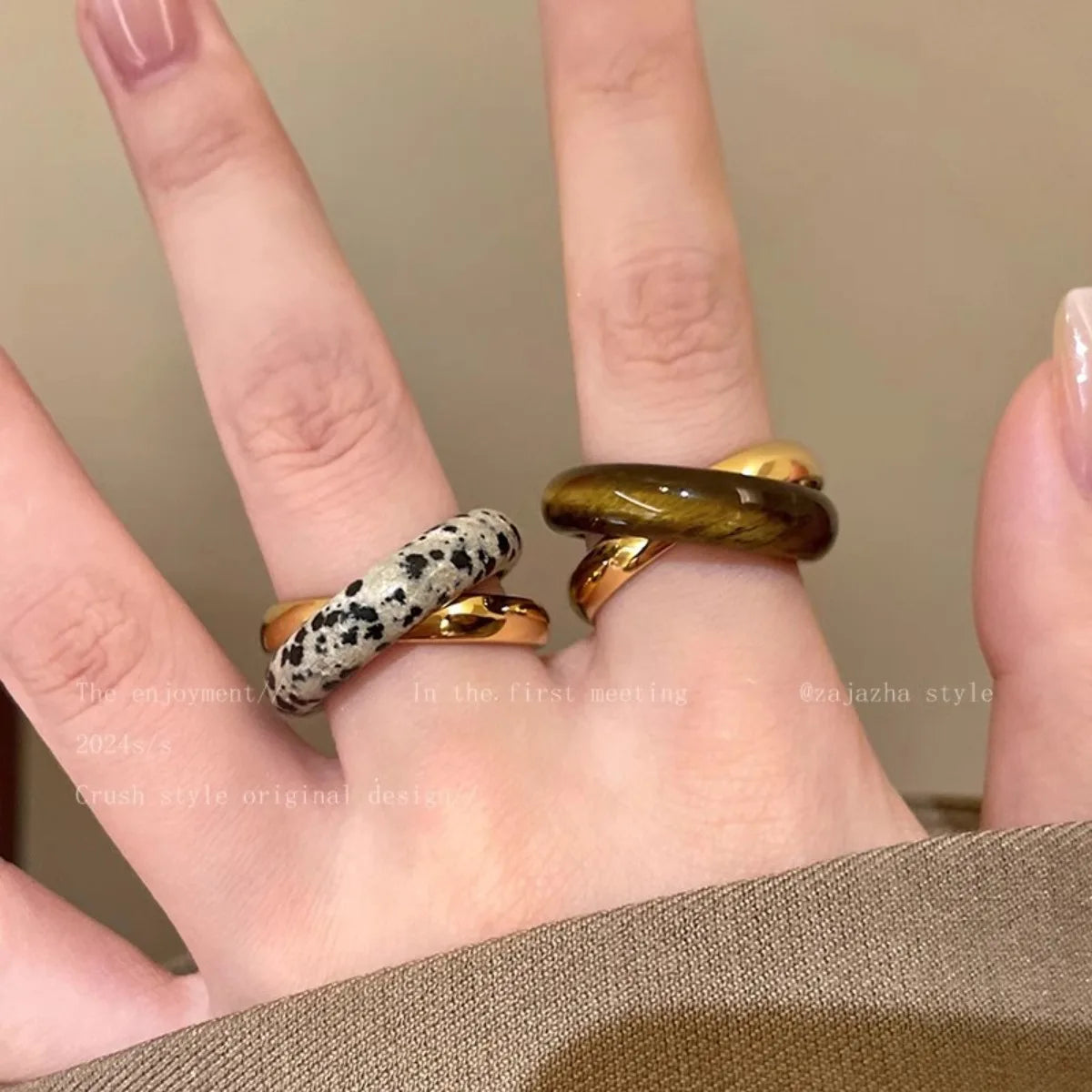 Fashion Sense of Design Charm Double Layers Spotted Metal Round Circle Rings Women Gold Plated Alloy Popular Finger Ring Qme