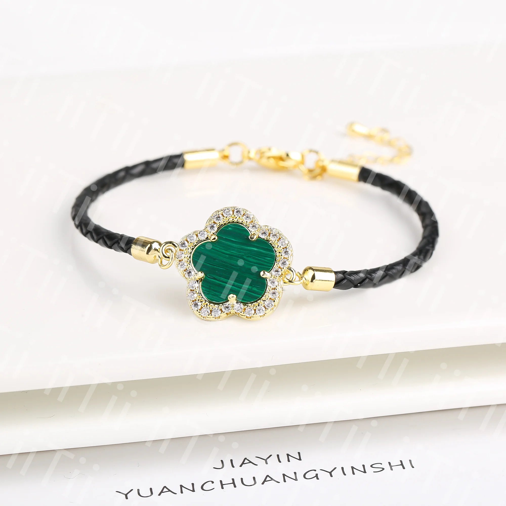 2024 Classic Shiny Zirconia Stone Five Leaf Flower Leather Braided Bracelet Fashion for Women Party Brand Jewelry Daily Wear Qme Color 3