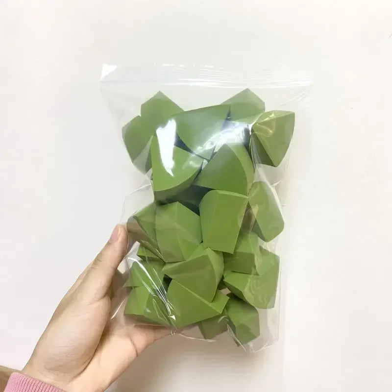 30pcs/bag Triangle Soft Makeup Sponge Face Foundation Concealer Cream Powder Blend Smearing Puff Cosmetic Tools Qme Green