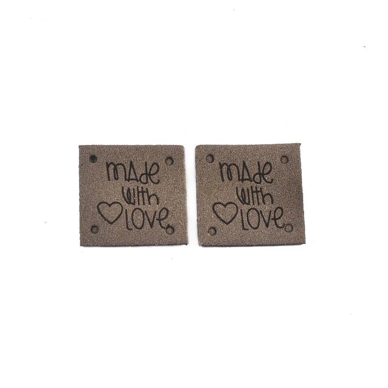 20Pcs 2.5cm Colorful Square Leather Letter Embossed Labels For Garments Bag Handmade Accessories Sewing Clothes Decoration c4015 Qme 6-20Pcs