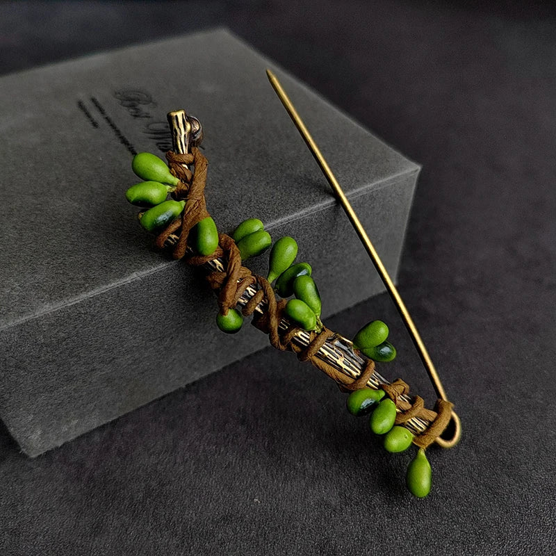 Large Brooches Entwined Simulated Fruit Plant Decoration Vintage Brooch Sweater Scarf Buckle Cardigan Suit Big Pin Qme A5