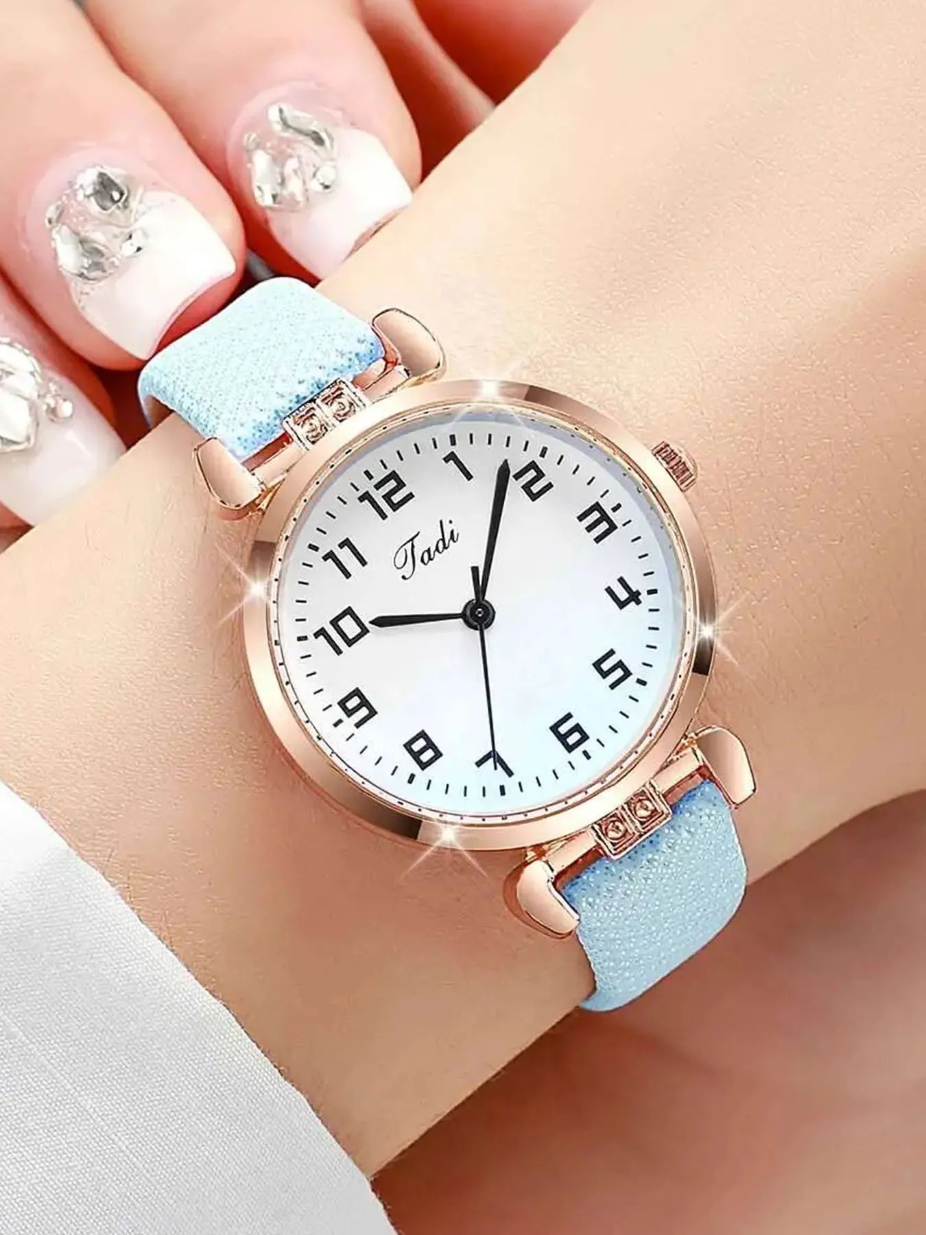 3/5-piece watch set for female niche, small and fresh students, gradient color, artistic style, digital scale women's watch Qme