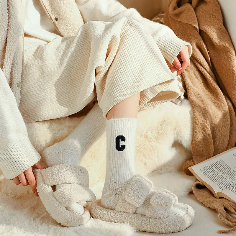Luxury Women Wool Socks Warm Winter Thick Cashmere Casual Japanese Fashion Solid Color Comfortable Home Sock Long High Quality Qme
