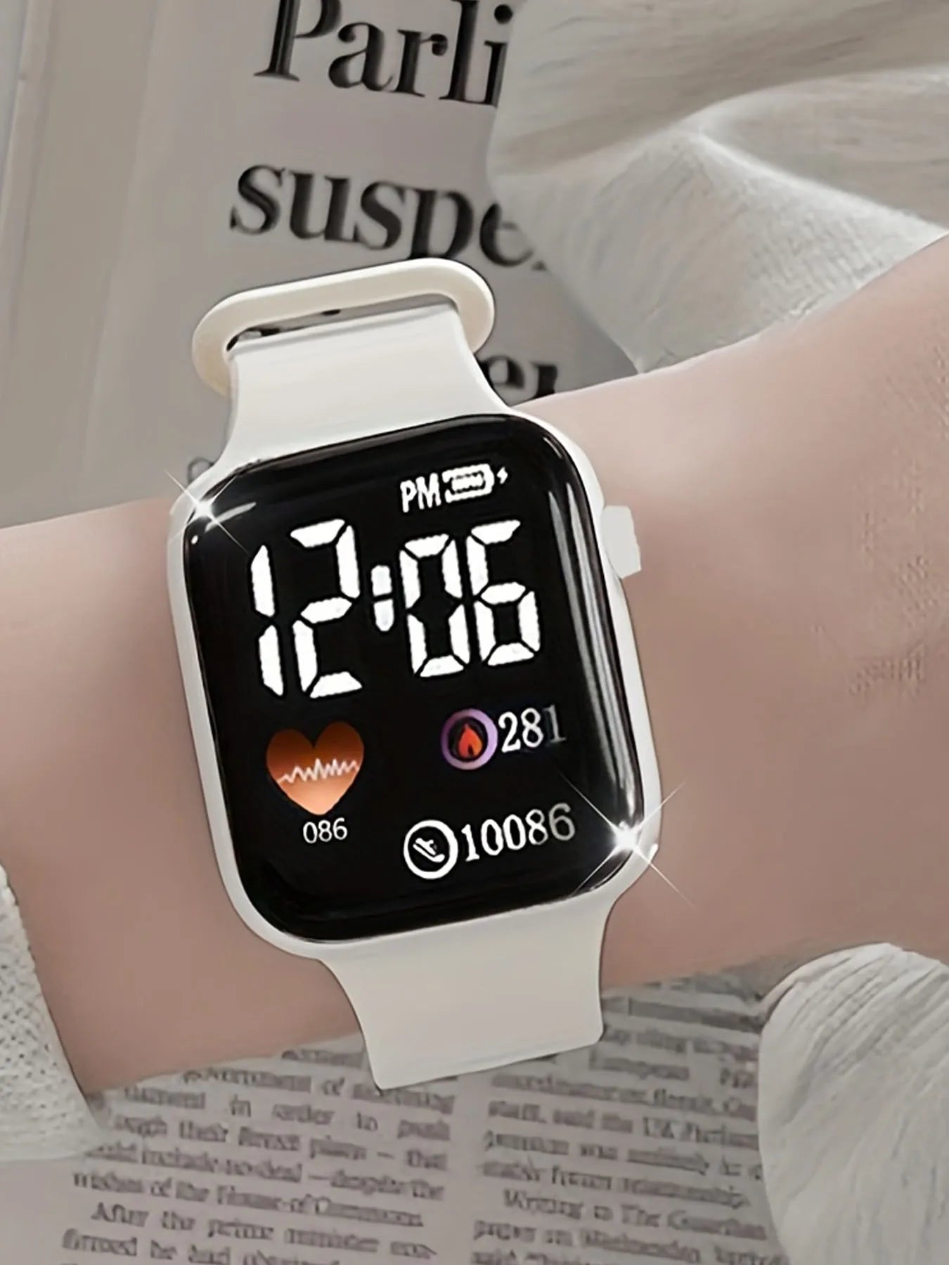 White silicone electronic watch + Sparkle butterfly jewelry, sweet and edgy Qme
