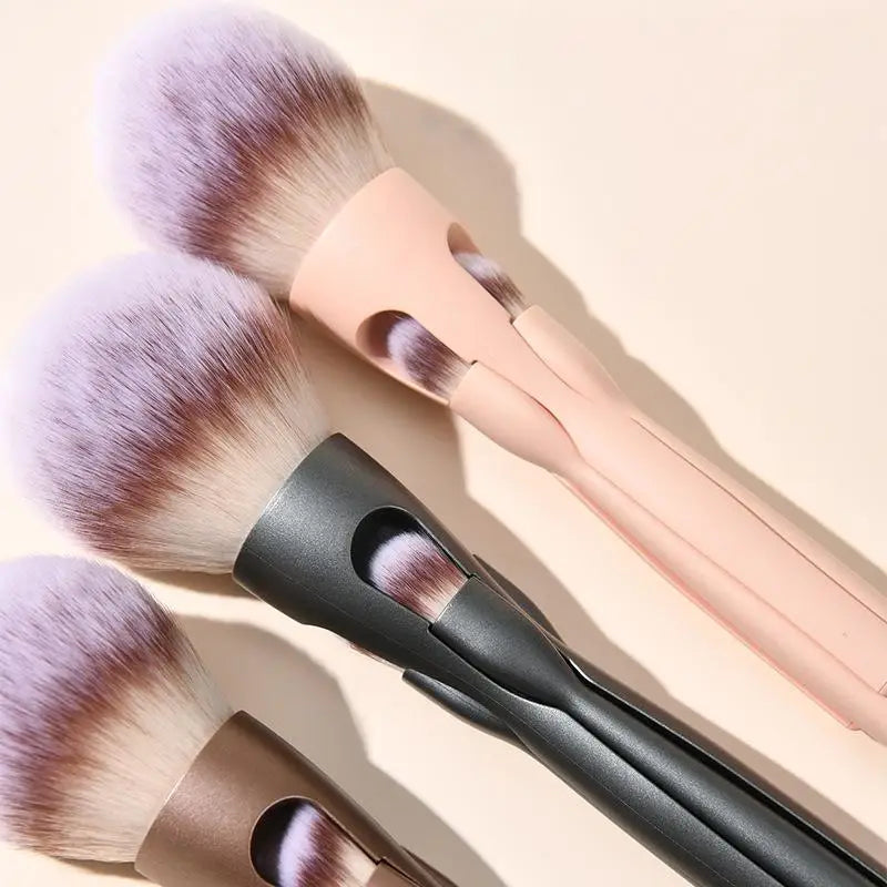 Powder Blusher Eye Shadow Concealer Convenient Makeup Brush 4-in-1 Qme