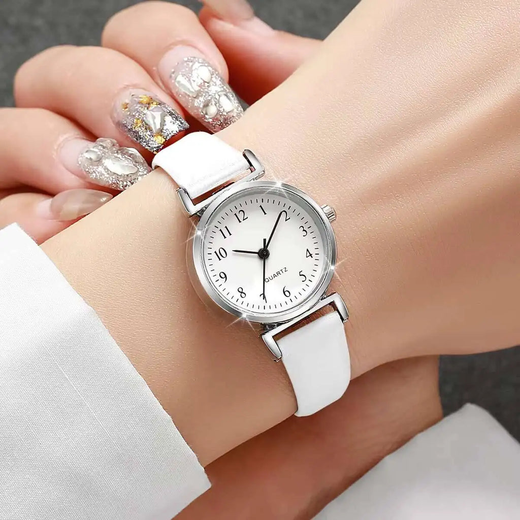 Moda pequeno mostrador feminino relógios simples pulseira de couro analógico relógio de pulso de quartzo para senhoras reloj Qme