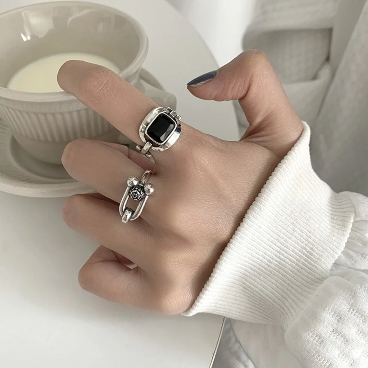 Retro Irregular Hip Hop Multicolor Color Engagement Rings Women Couples Trendy Elegant Geometric Finger Jewelry Party Gifts Qme