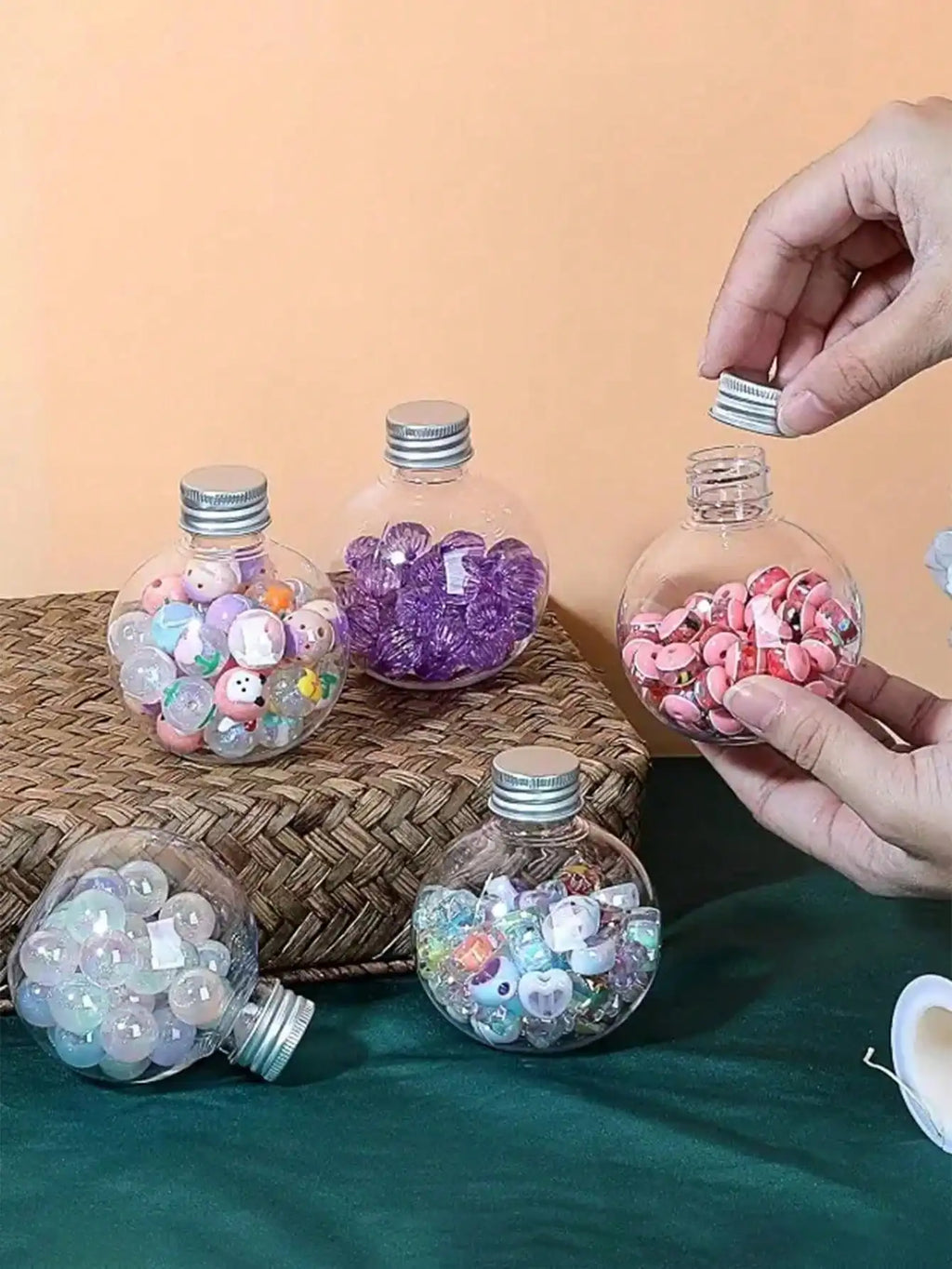 Mini Round Plastic Ball Bottles Lids Made Thickened Material Suitable Qme 5pcs