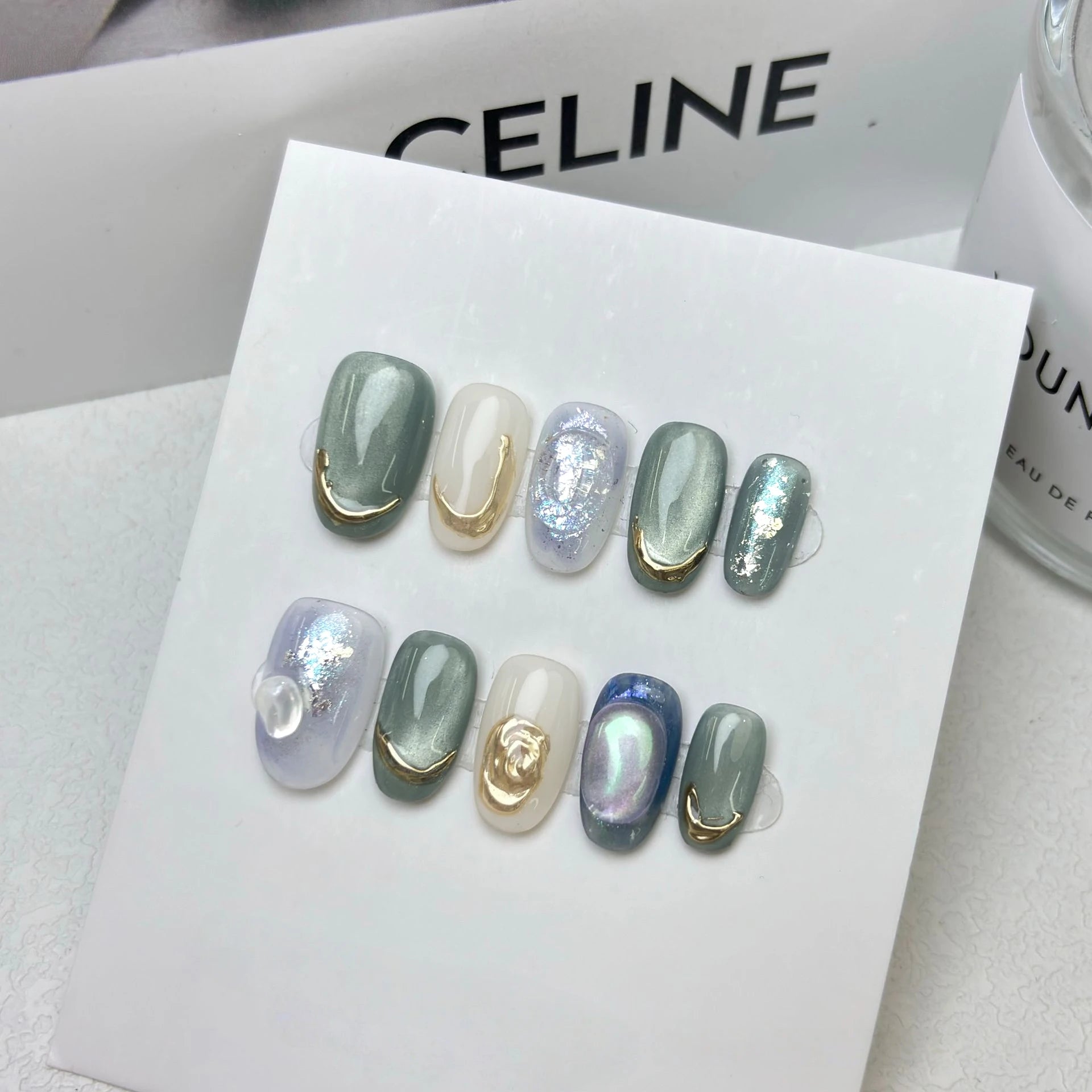 Bag Dreamy Blue Press-on Nails Handmade Short Oval Shape Ombre Qme GJ-CDJ-ZB43-M
