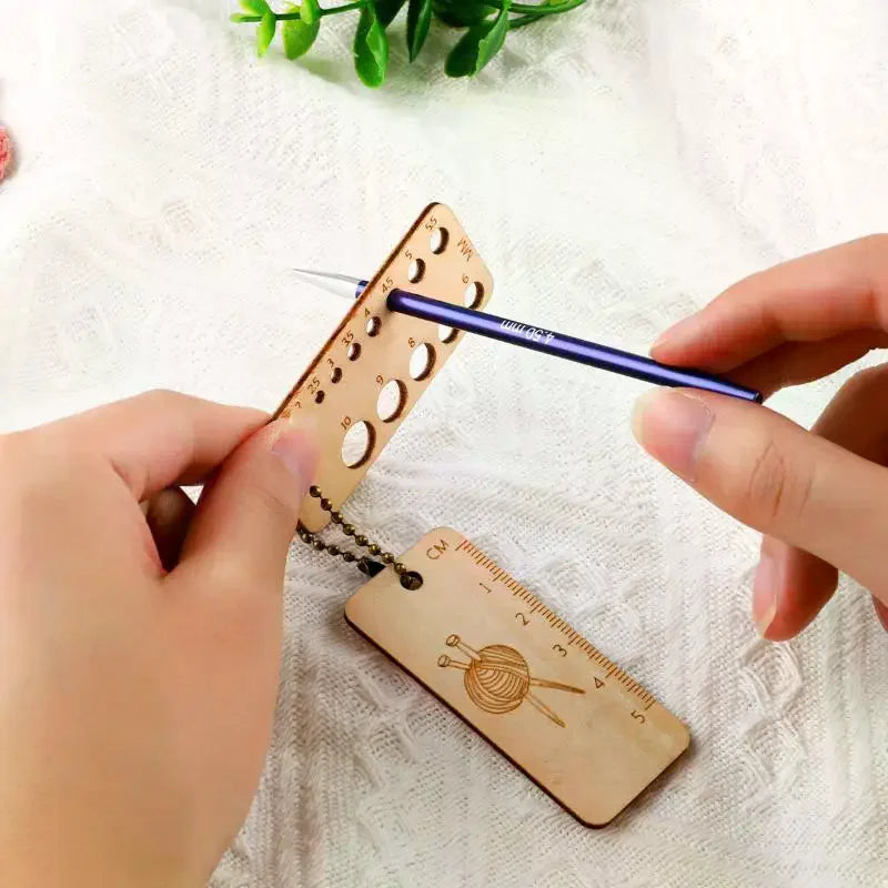 Wooden Knitting Ruler Gauge Locking Stitching Markers Crochet Marker Qme