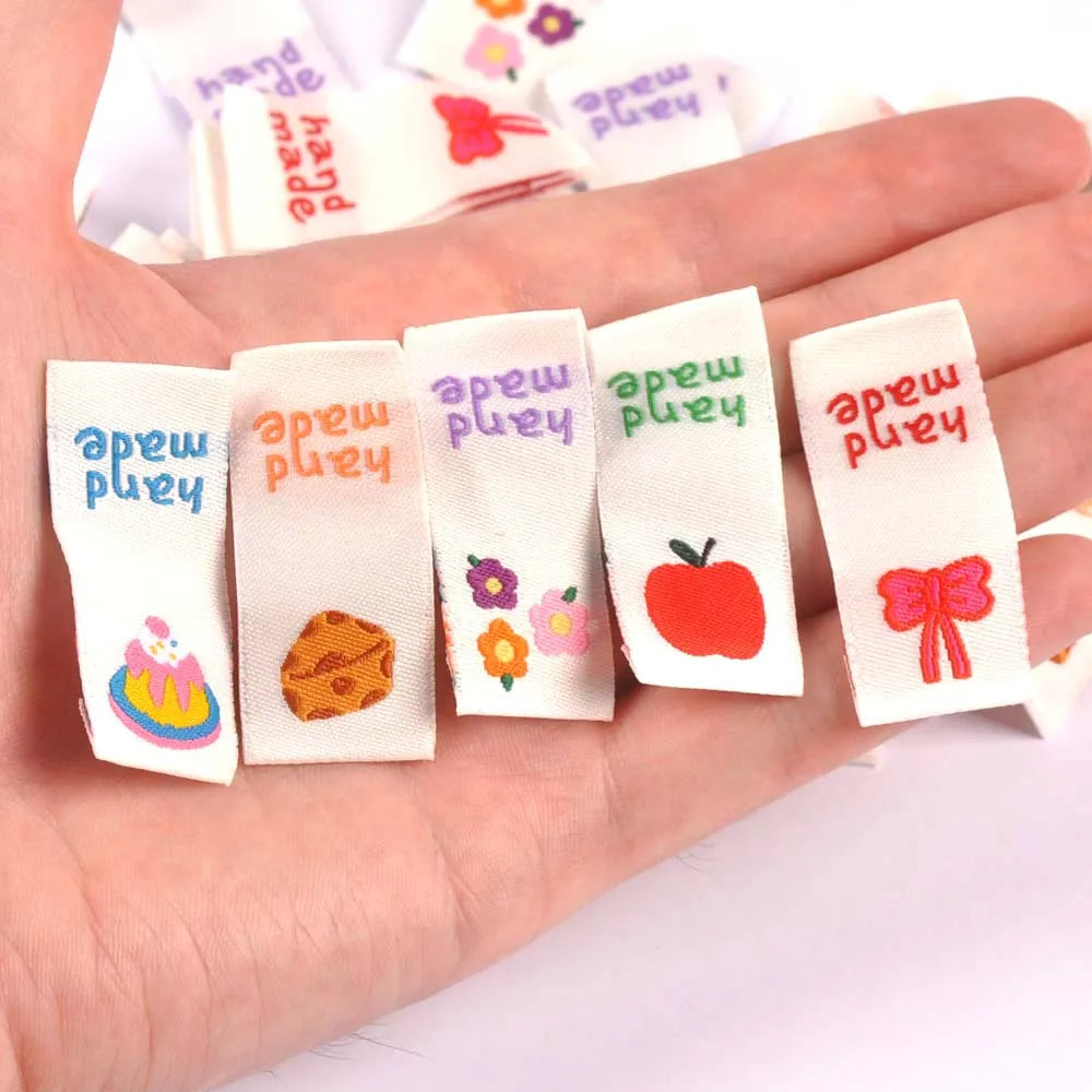 50Pcs Cartoon Cake/Apple/Cheese Embroidery Labels For Sewing Garment Accessories DIY Bag Shoes Tags Crafts c3523 Qme