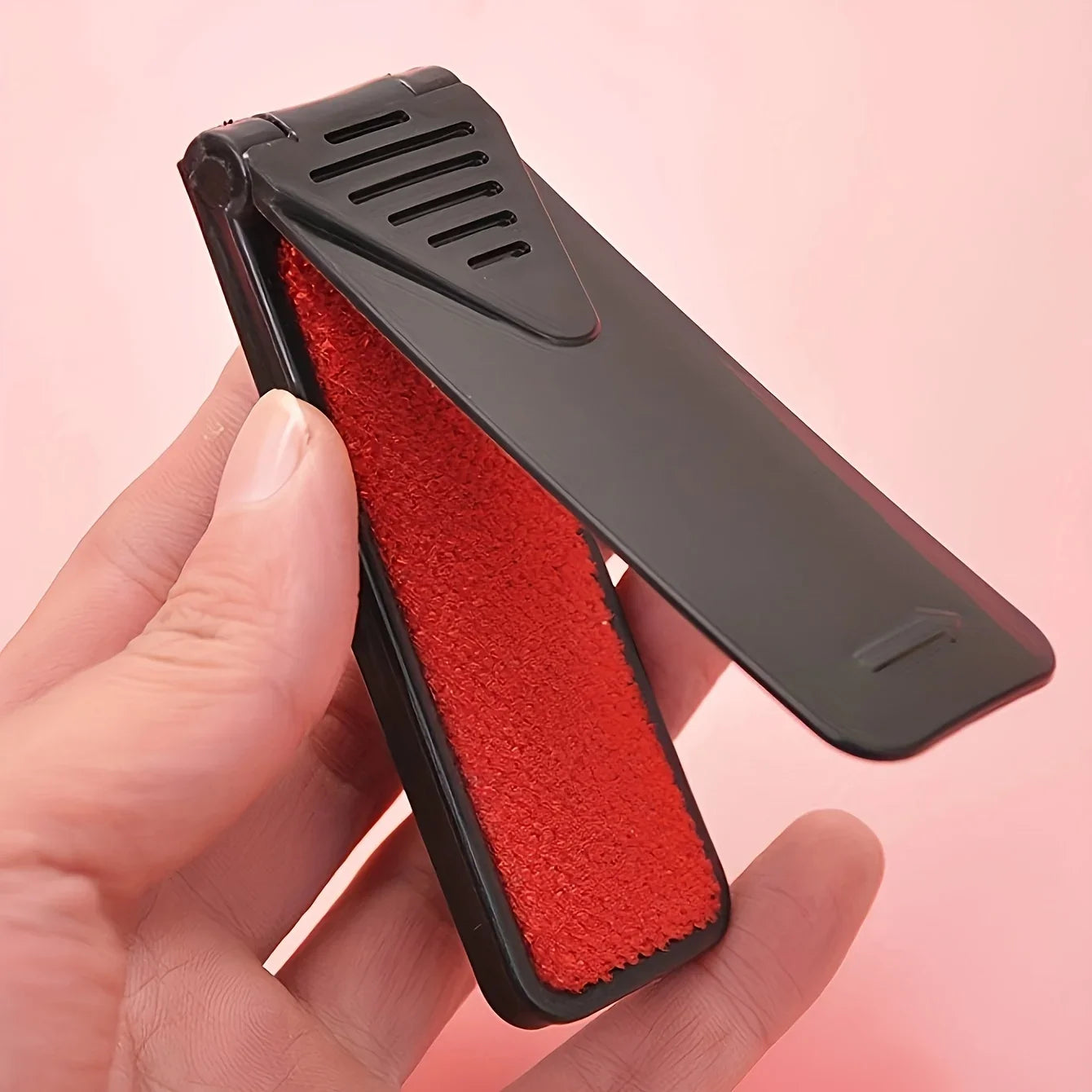 Clothing brush, clothing cleaning and folding brush - Portable dust removal brush - Suitable for sweaters and household cleaning Qme