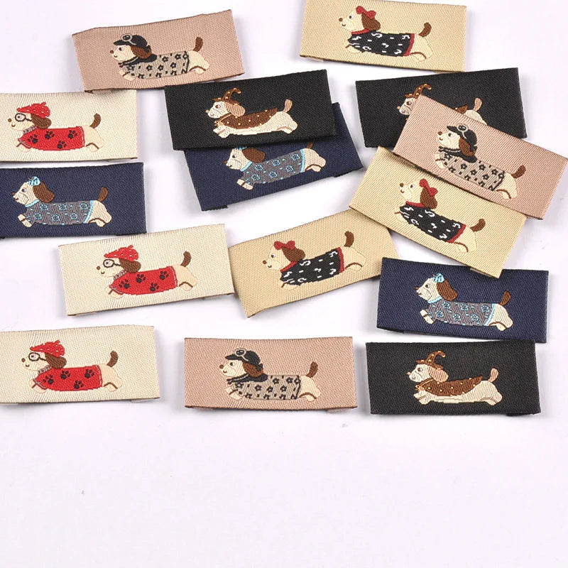 50pcs 40x19mm Mix Assorted Cute Dachshund Fabric Labels, Sew On Tags for DIY Clothes Pet Accessories Crafts cp4311 Qme