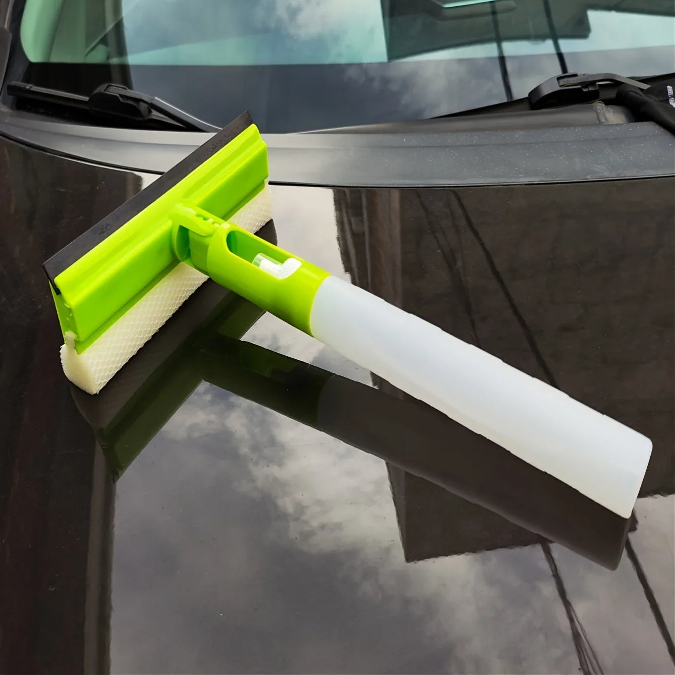 3-In-Collapsible Vehicle Window Cleaner, Versatile Rotating Spray Wiper Featuring Spray And Sponge, Without Battery Qme