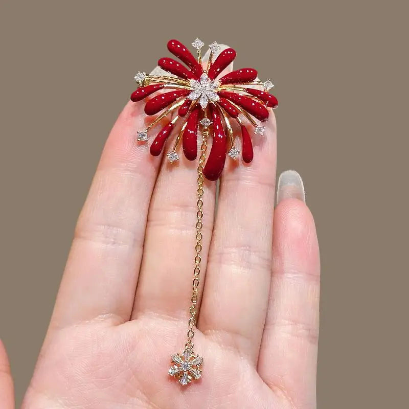 1Pcs Gentle High-end Brooch New Year Red Flower Star Brooch Retro Women Fashion Luxury Clothing Accessories Holiday Gift Qme