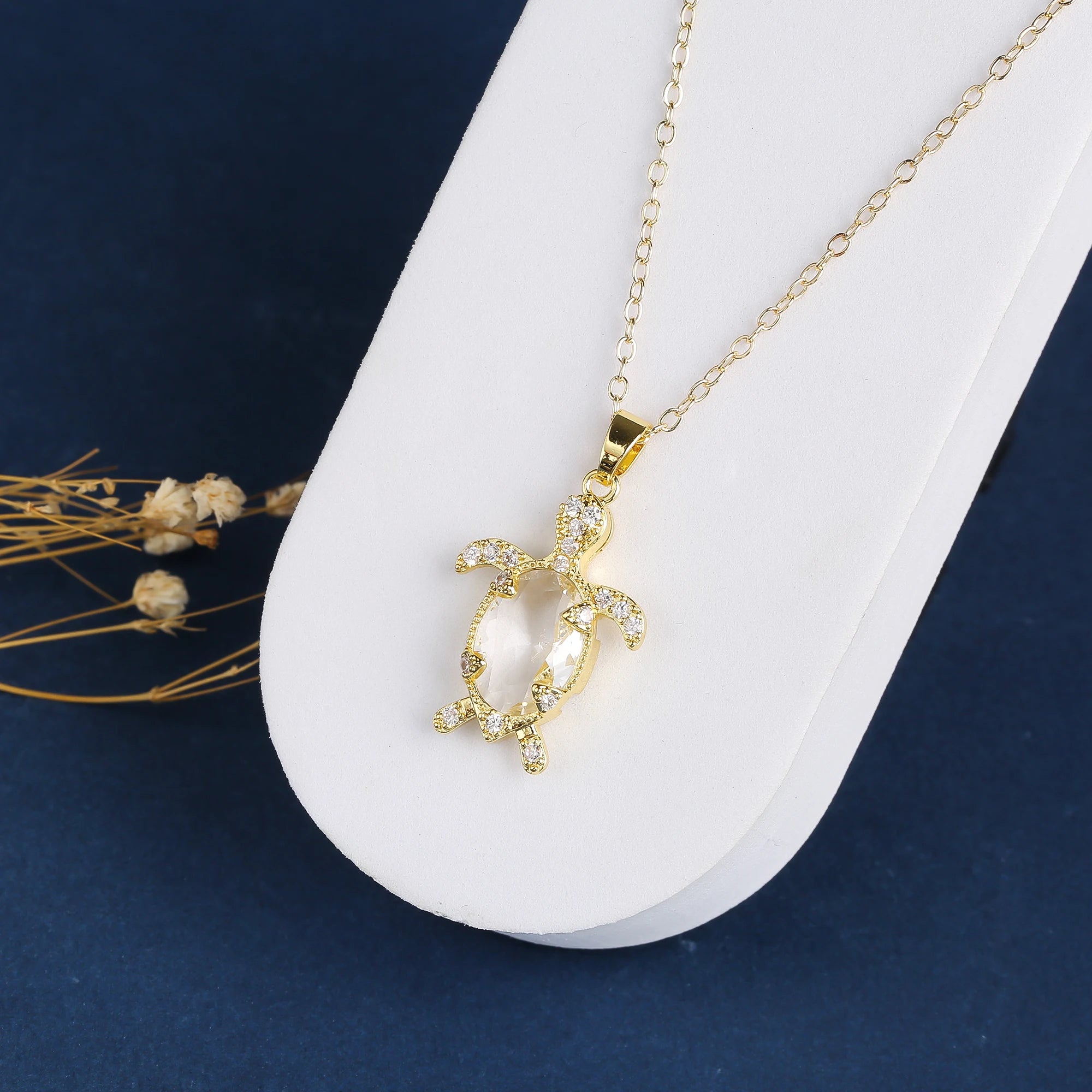 9 Style Luxury Shiny Zirconia Animal Puppy Elephant Leopard Pendant Necklace for Man Woman Party Gold Plated Jewelry Daily Wear Qme 4