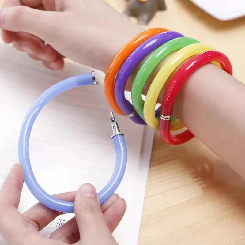 Novelty Bracelet Ballpoint Pen, Flexible Wrist Pen, Creative Stationery for Students, Office & Gift, Random/Selected Color Qme
