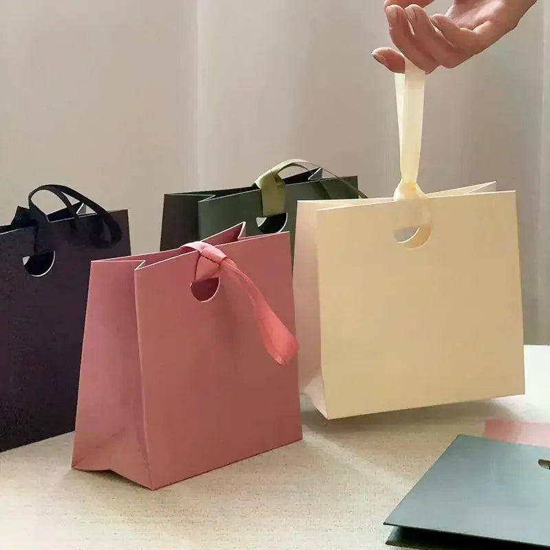 Jewelery Packaging With Ribbon Paper Gift Wrapping Bag Lipstick Storage Wedding Party Gift Tote Handbag Qme