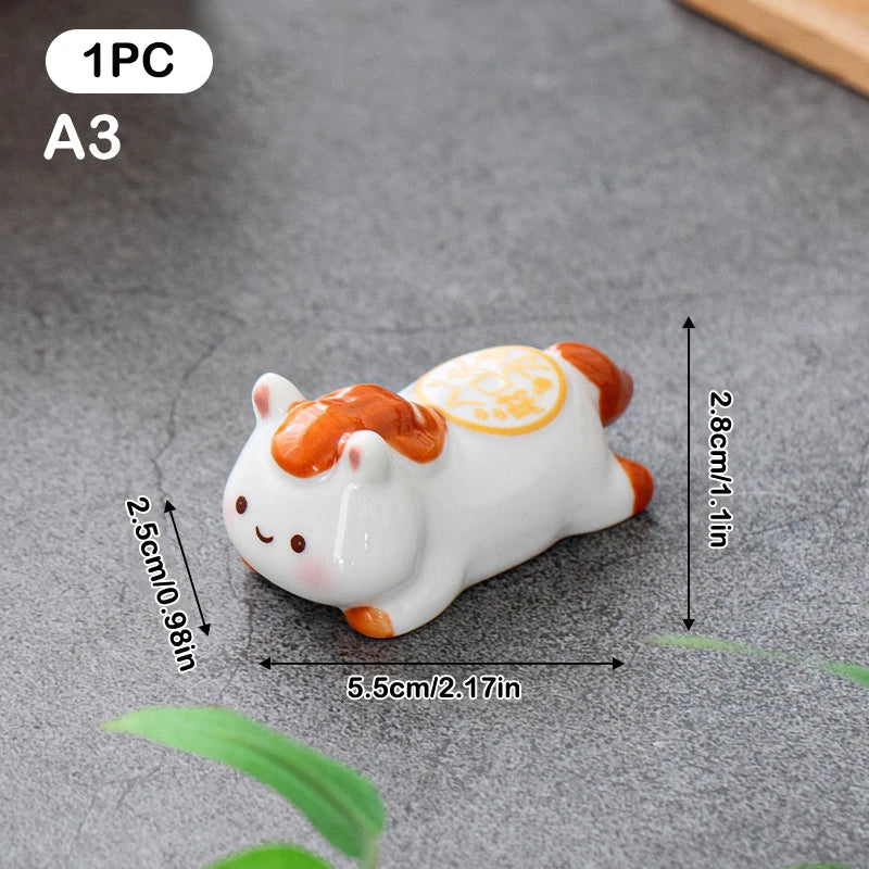 Cute Ceramic Horse Chopstick Rest Rack & Holders Spoon Fork Knife Stand Flatware Organizer Horse Year Ornaments Table Decor Qme A3