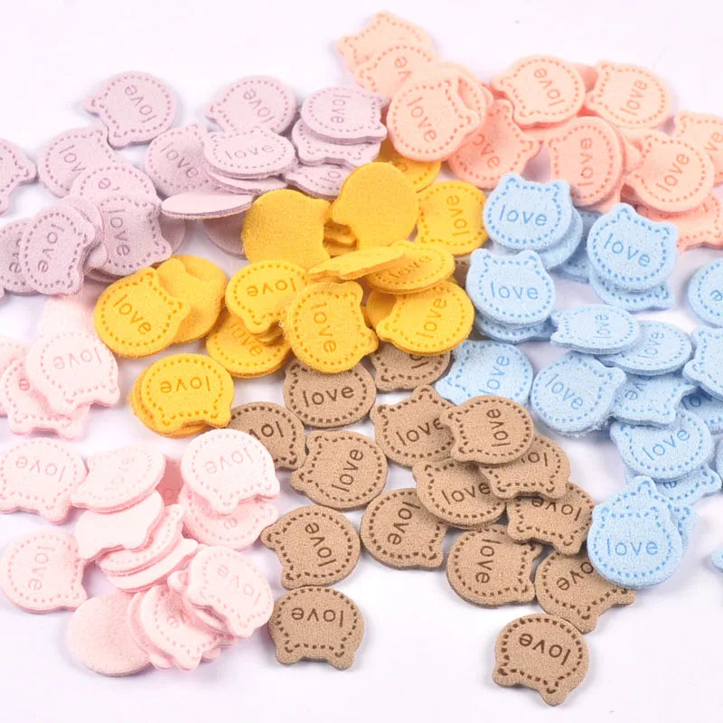 50Pcs Love Letter Cat Embossing Leather Labels For Clothes Sewing Accessories Garment DIY Crafts Supplies Kid Hats Shoes Tags Qme