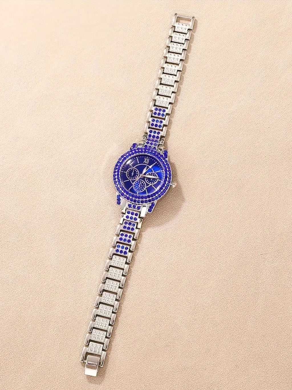 6pcs Luxurious diamond-studded bracelet watch set for women, featuring a quartz wristwatch with five exquisite pieces. Qme