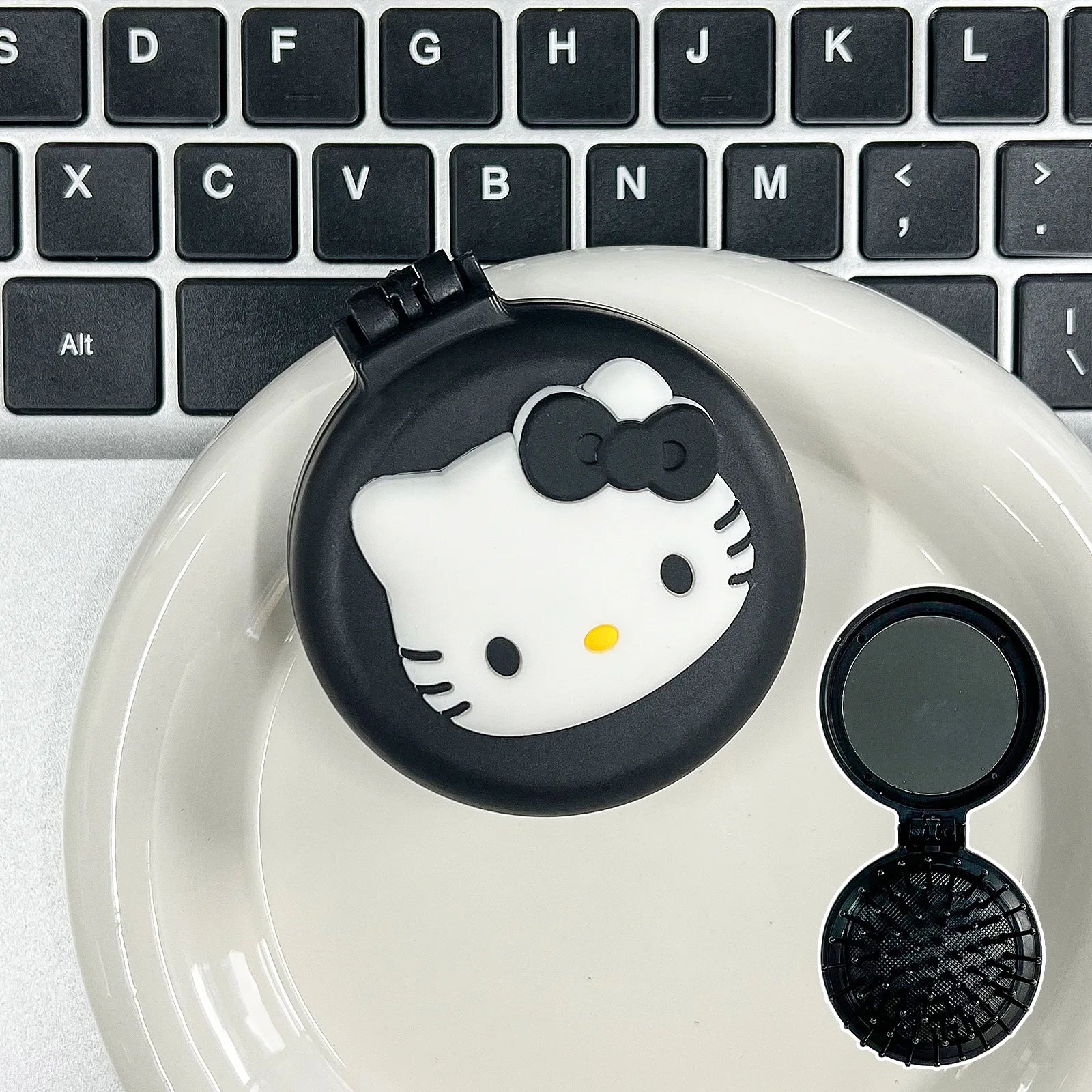 Hello Kitty Cute Cartoon Air-cushion Comb Portable Folding Hair Qme 2