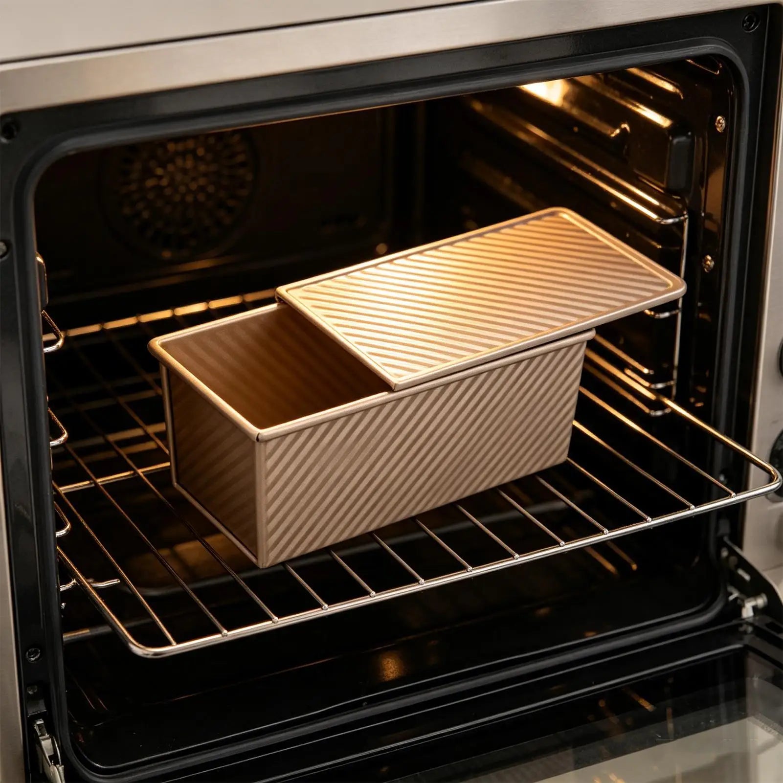 Bread Loaf Pan Lid Non-stick Corrugated Easy Release Carbon Steel Qme