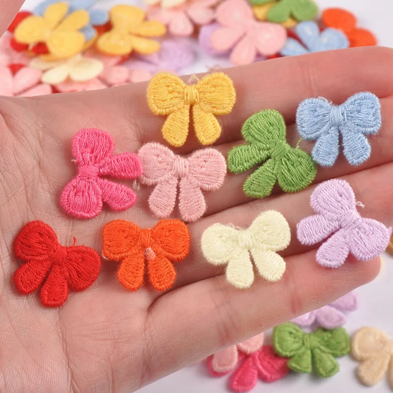 30Pcs/lot 21x17.5mm 10Colors Mixed Bow Shape Embroidered Clothes Patches For DIY Crafts Bag Hat Decor Sewing Accessories c3779 Qme