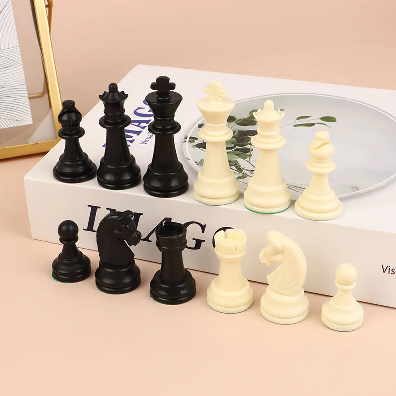 Medieval Chess King No Chessboard 32 Playing Game Qme