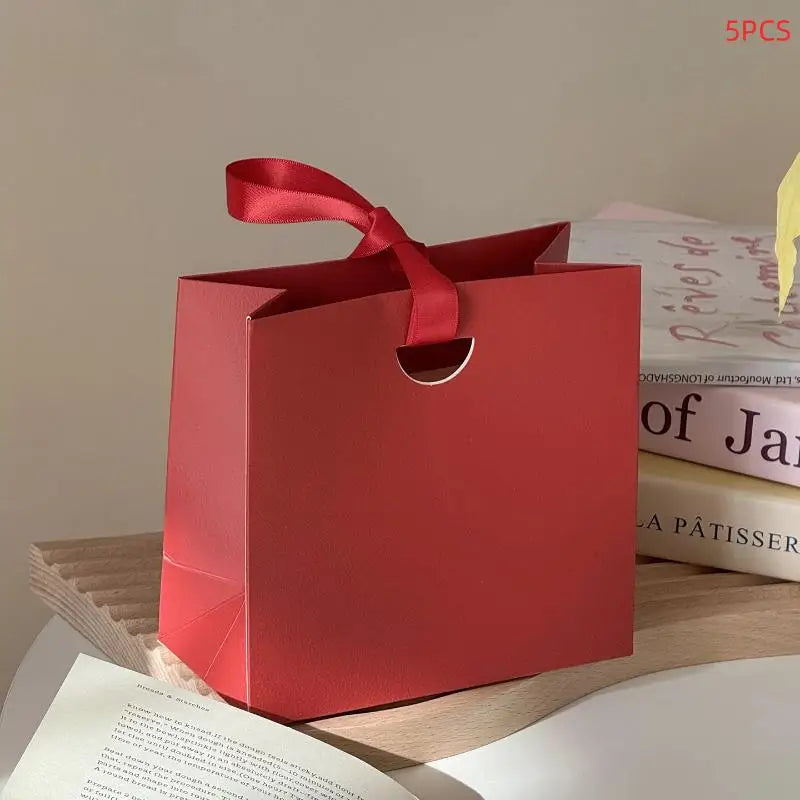 Jewelery Packaging With Ribbon Paper Gift Wrapping Bag Lipstick Storage Wedding Party Gift Tote Handbag Qme Red