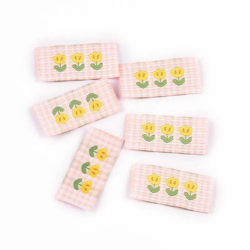 20pcs 15-45mm Mix Colorfull Flower/Heart/Tulip Pattern Label For DIY Clothing Decorative Sewing Accessories Without Gum cp3816 Qme 20pcs 43x19mm