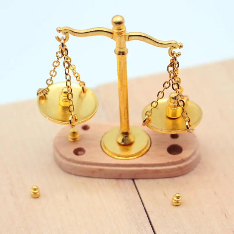 1 12 Dollhouse Vintage Balance Scale Miniatures Model Accessor Doll Qme
