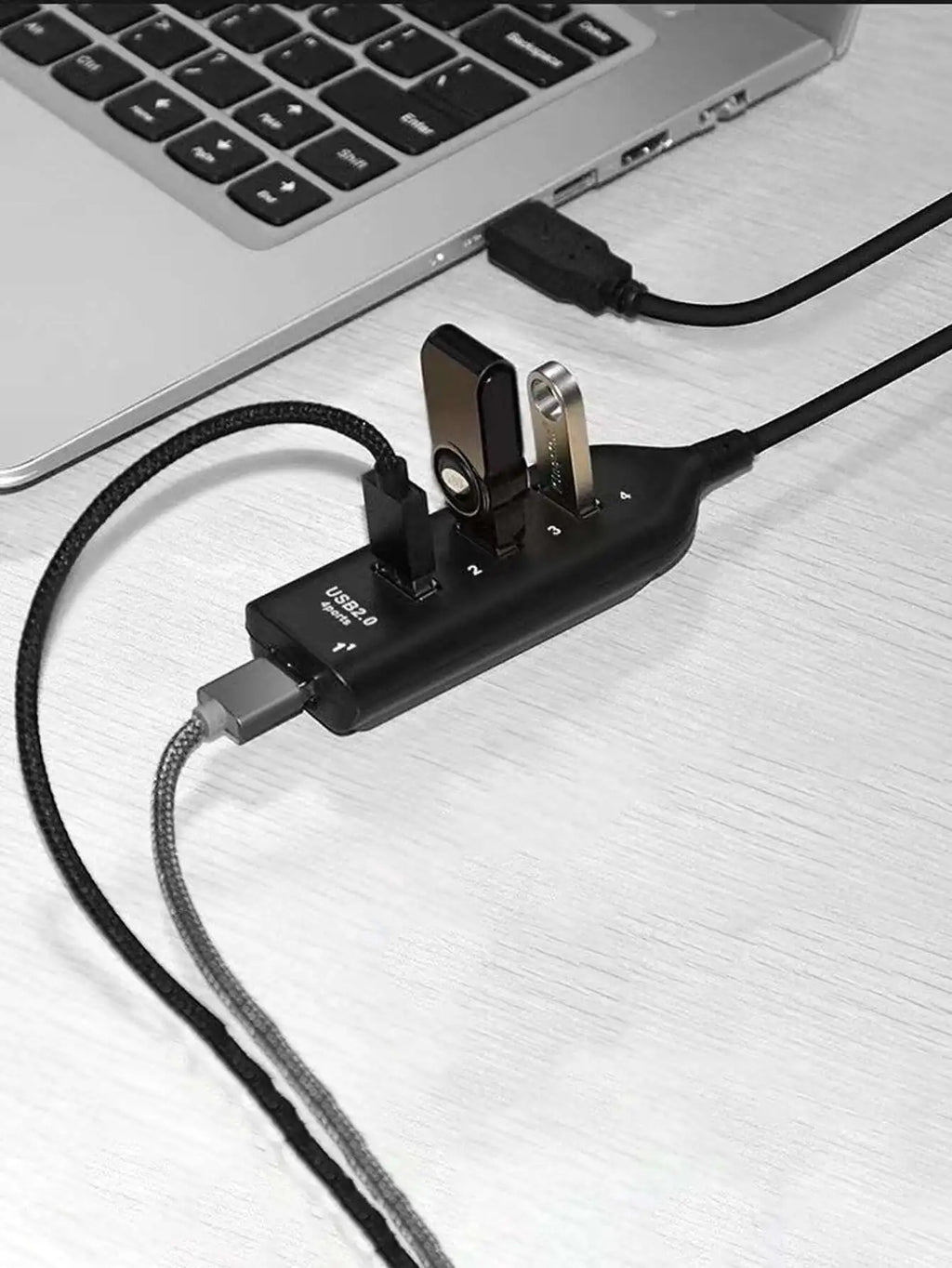 4-port USB Hub Distributor One Four USBp Sockets Qme