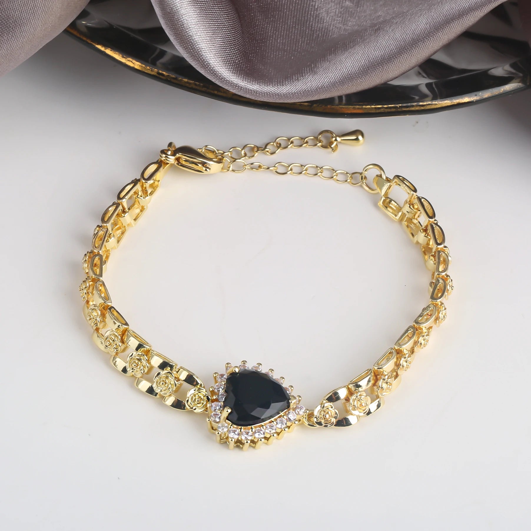 High Quality Copper Inlay Heart Crystal Bracelet Rose Chain Adjustable Bracelet Sweet For Wedding Party Daily Wear Jewelry Gift Qme 5