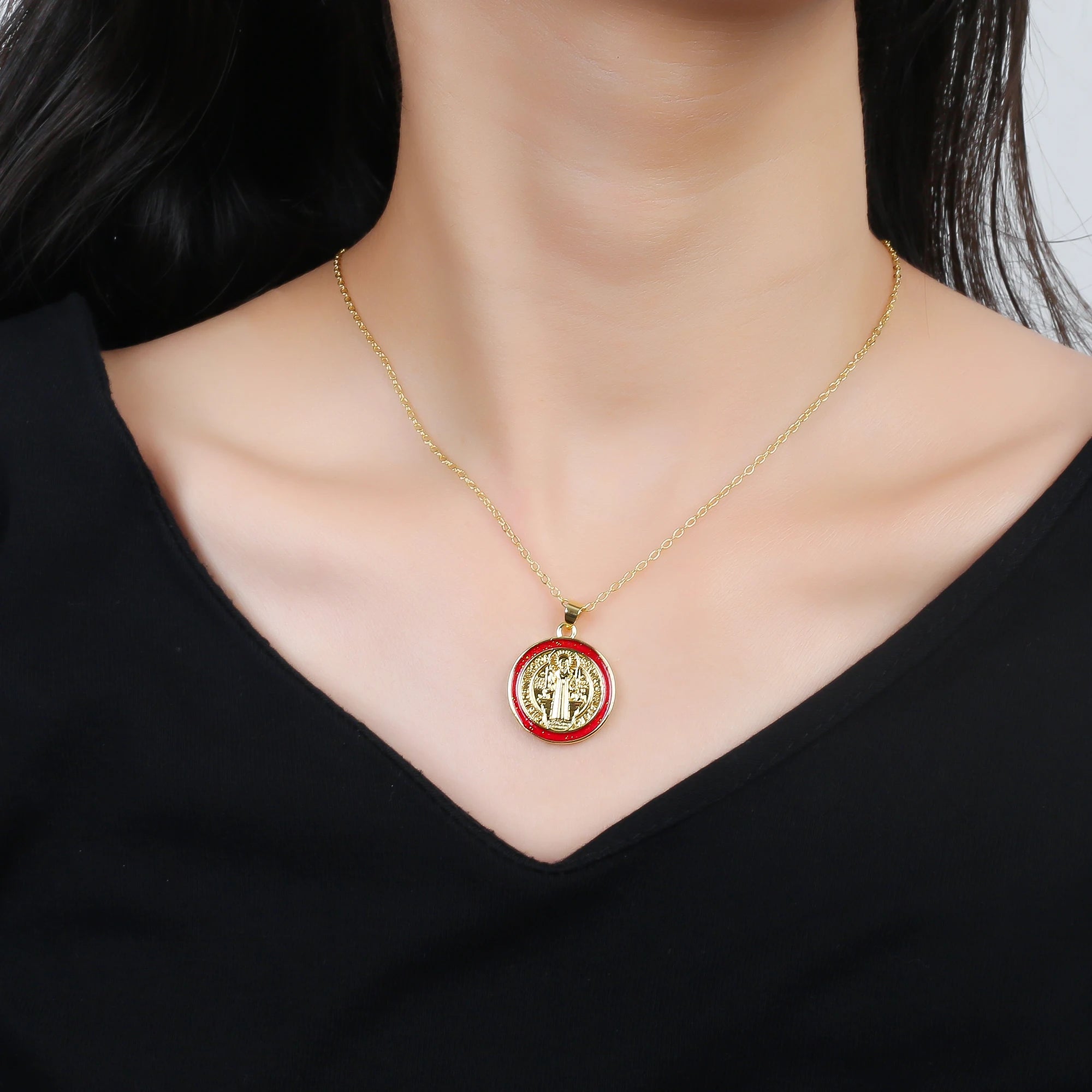 Religious Style Stainless Steel Round Zirconia Oil Drop Pendant Necklace Fashion for Man Woman Friendship Jewelry Party Gift Qme