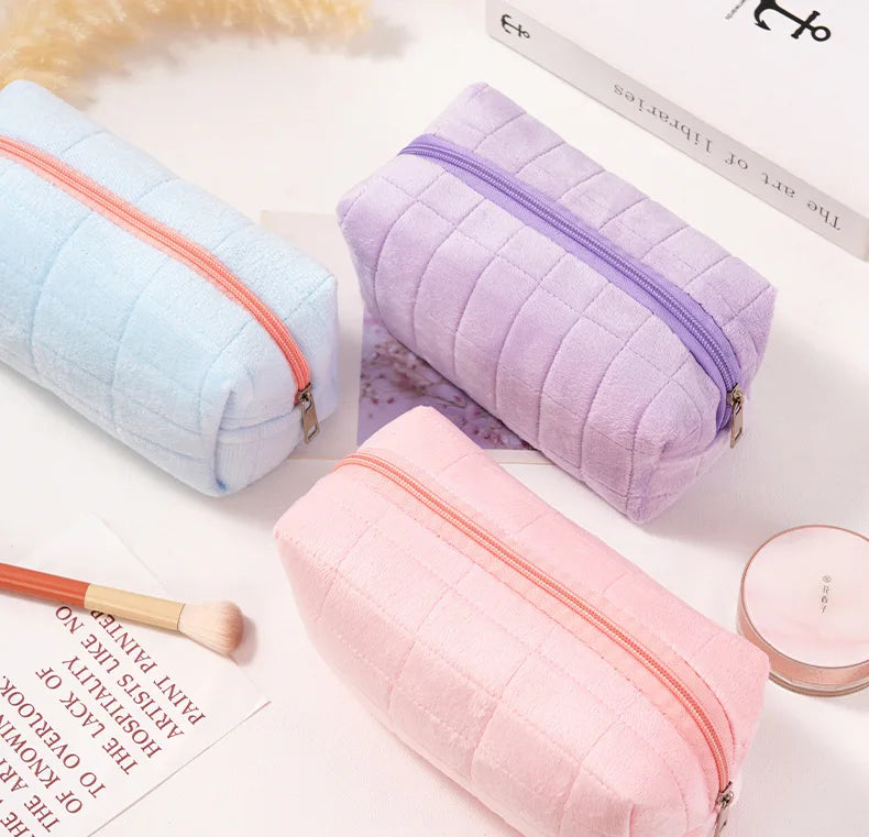 Velvet Makeup Bag Large Capacity Portable Cosmetic Pouch Elegant Qme