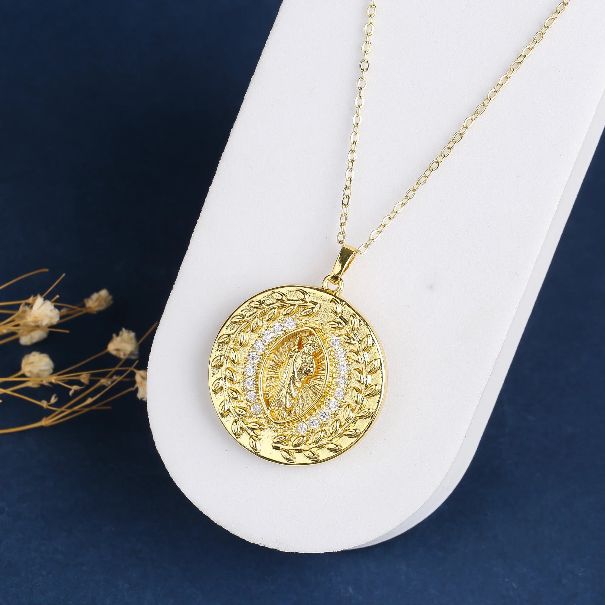 High Quality Luxury Zirconia Religious Character St. Jude Pendant Necklace Personalized for Man Woman Party Classic Jewelry Gift Qme Style 3